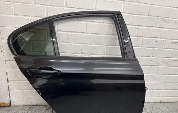 BMW 3 F30 F35 F31 Rear door