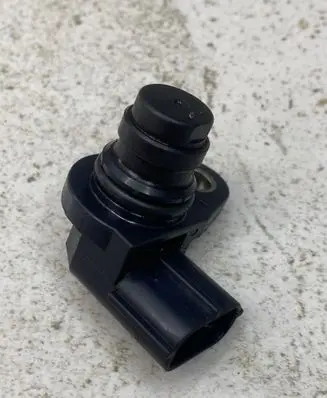 Volvo V50 Camshaft position sensor 8658495 1170040707
