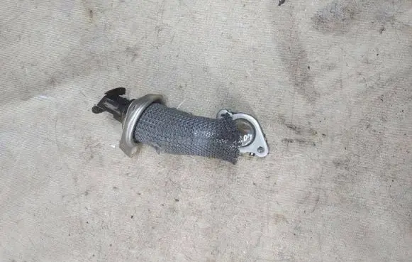 Ford S-MAX EGR valve line/pipe/hose 9687200880