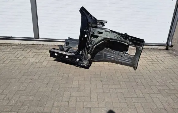 Mercedes-Benz GLE W167 Front quarter panel 