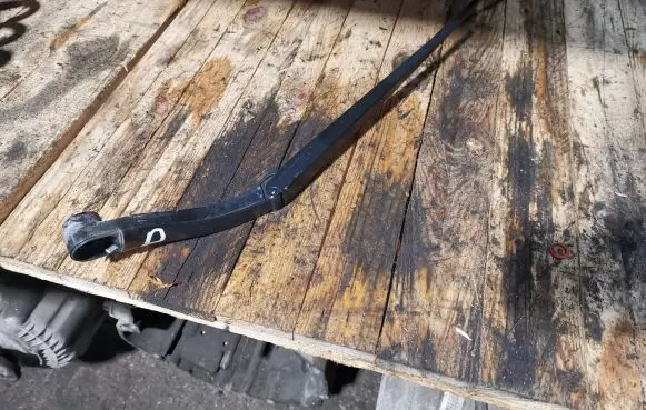 Opel Insignia A Front wiper blade arm
