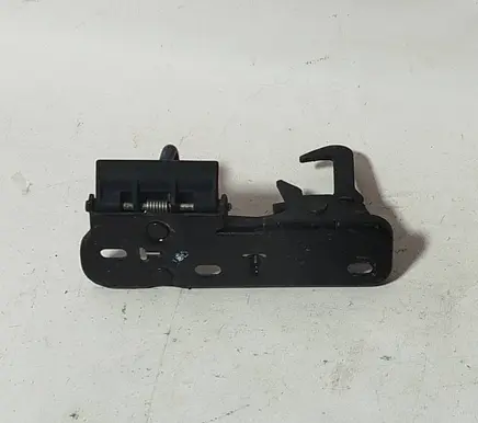 Volkswagen Jetta V Engine bonnet/hood lock/latch loop/hook 1K0823480