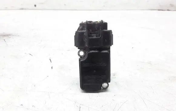 Toyota Avensis Verso Mass air flow meter 2220427010