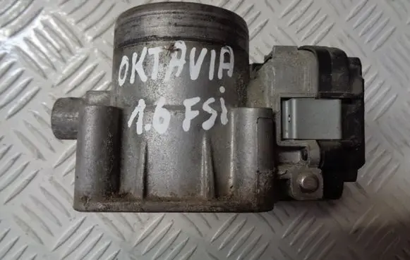 Skoda Octavia Mk2 (1Z) Throttle valve 03C133062A