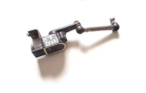 BMW X5 E70 Air suspension front height level sensor 6778814