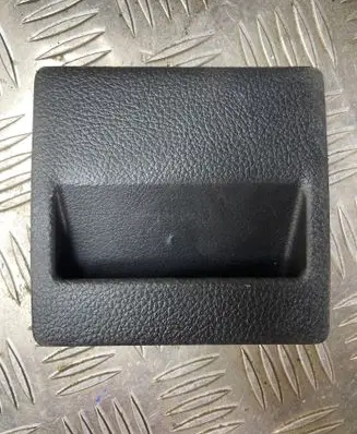 Subaru Legacy Fuse box cover 66135AJ02A