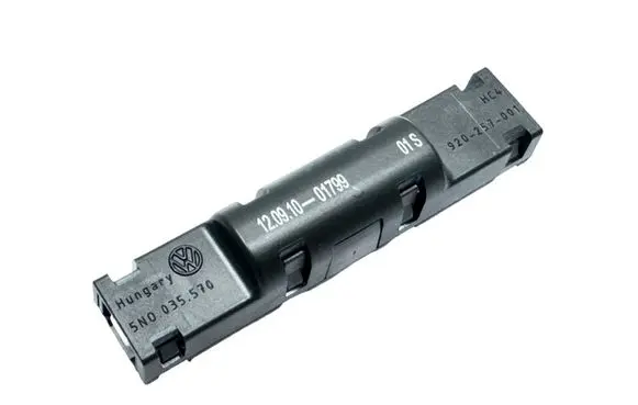 Volkswagen Jetta VI Aerial antenna filter 5N0035570