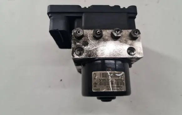 Volvo V70 ABS Pump P08671225 8671224 310433
