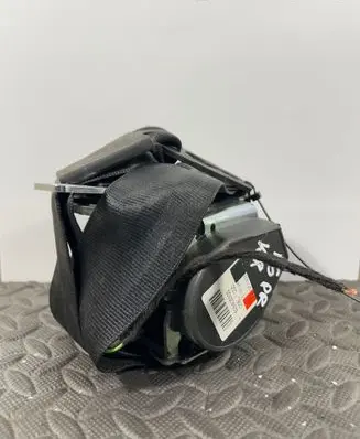 Audi A6 S6 C6 4F Front seatbelt 605405300 008L000