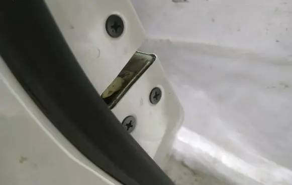 Mazda CX-5 Front door lock
