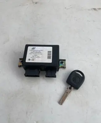 Volkswagen Sharan Immobilizer control unit/module 7M3953257 YM2119A366AA 73657912