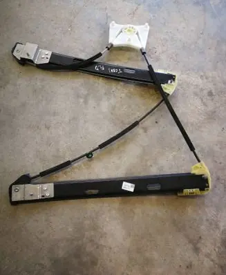 Volkswagen T-Roc Front door electric window regulator 2GA837462F VW27611S