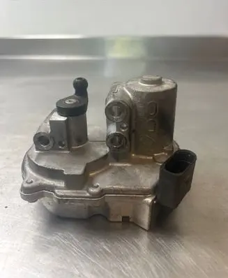 Skoda Octavia Mk2 (1Z) Intake manifold valve actuator/motor 059125086M A2C53308513 1045475S01