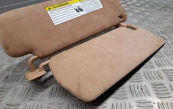 Porsche Cayenne (92A) Sun visor