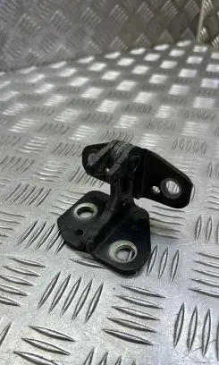Jeep Grand Cherokee Front door upper hinge