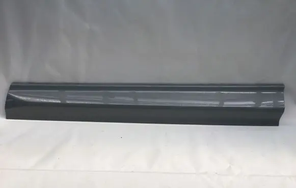Volvo XC60 Front door trim (molding) 32208739 32208730