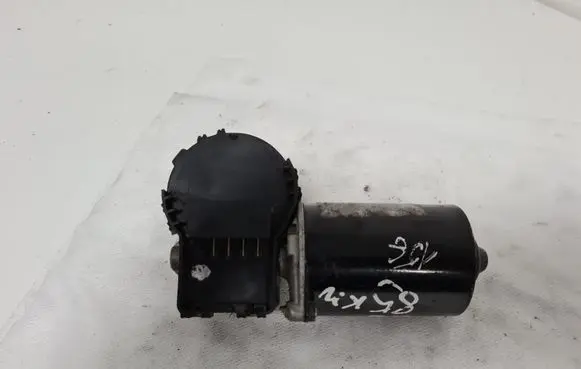 Volkswagen PASSAT B5.5 Wiper motor 3B1955113B 0390741753