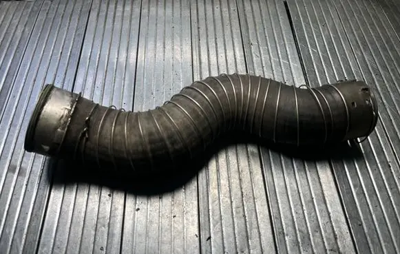 BMW 3 E92 E93 Intercooler hose/pipe 11618513288 8513288
