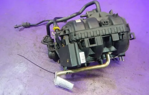 Opel Corsa C Intake manifold