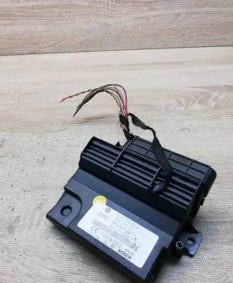 Audi A6 S6 C6 4F Gateway control module 4f0907280a f005s00102