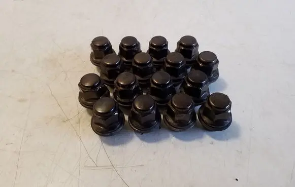 Toyota C-HR II Nuts/bolts 