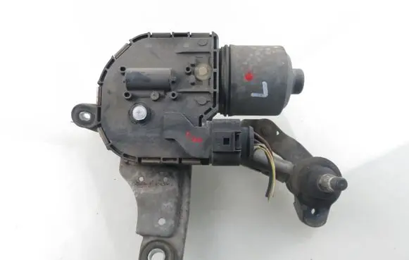 Front wiper linkage