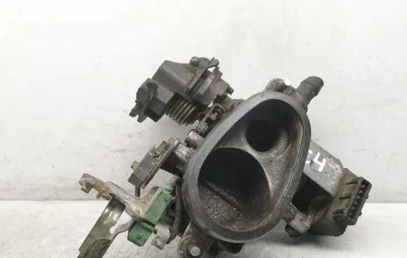 Audi A6 S6 C4 4A Throttle body valve 