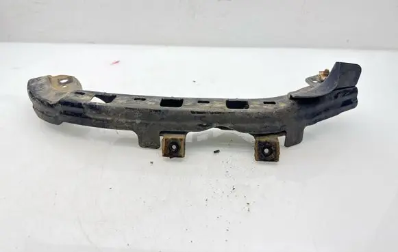 Subaru Forester SG Headlight/headlamp mounting bracket 