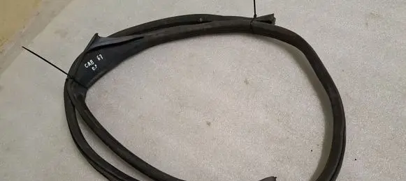 Audi Cabriolet B3 8G Front door rubber seal 