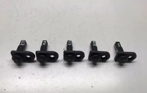 KIA Sportage Front door sensor 