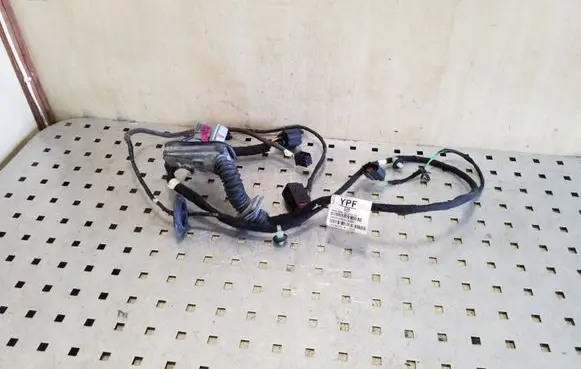 Opel Zafira C Rear door wiring loom 13438226