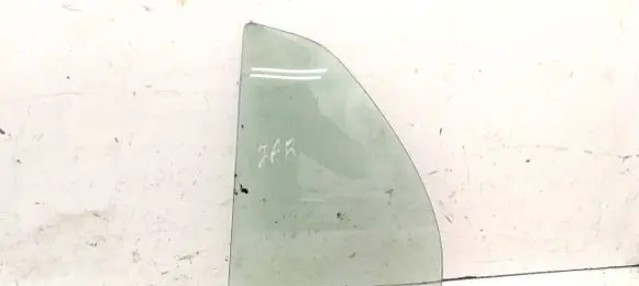 Toyota Yaris Rear vent window glass 43R00048 DOT24AS2M68