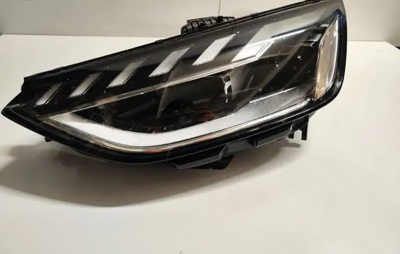 Audi A4 S4 B9 8W Headlight/headlamp 8W0941033D