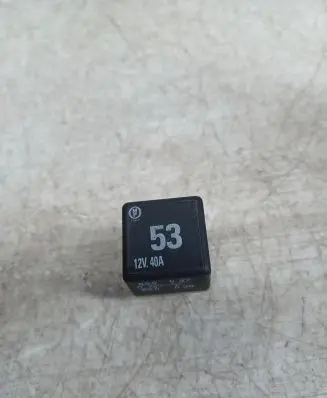 Volkswagen PASSAT B5 Other relay 141951253B