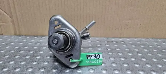 Ford Fiesta Mechanical fuel pump H6BG-9D376-AA