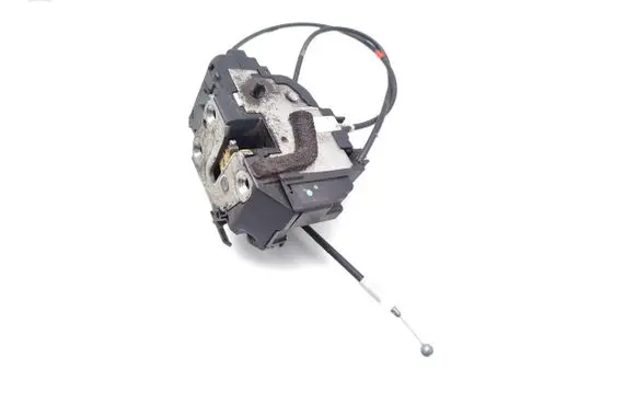 Nissan Pathfinder R51 Rear door lock