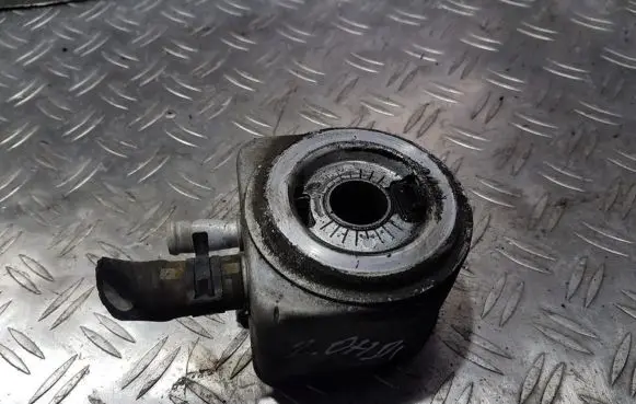 Engine oil radiator