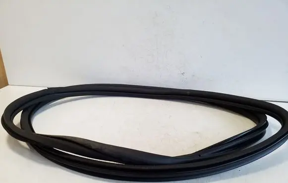 Citroen C5 Aircross Front door rubber seal 9811537480