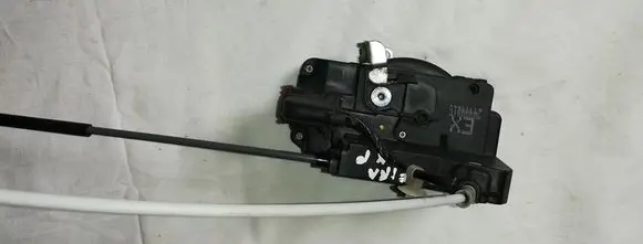 Opel Zafira A Front door lock 24444015