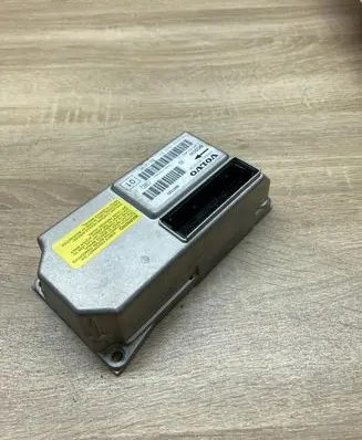 Volvo V70 Airbag control unit/module 8651523