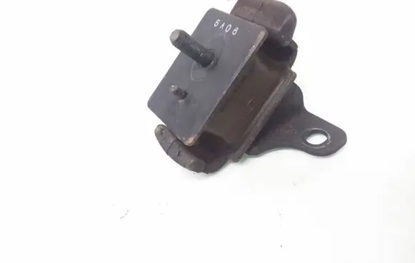 KIA Sorento Engine mount bracket 218123E150
