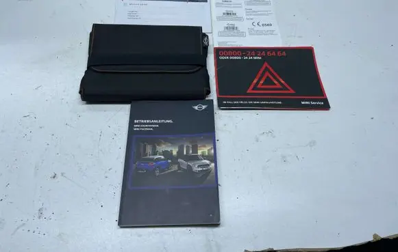 Mini Cooper Countryman R60 Owners service history hand book