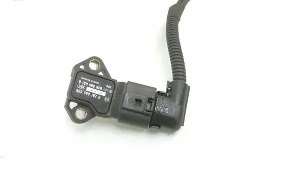 Volkswagen Touran I Air pressure sensor 0281002399 038906051B