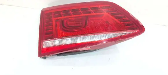 Volkswagen PASSAT B7 Tailgate rear/tail lights 