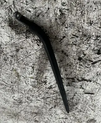 Mitsubishi Colt Rear wiper blade arm