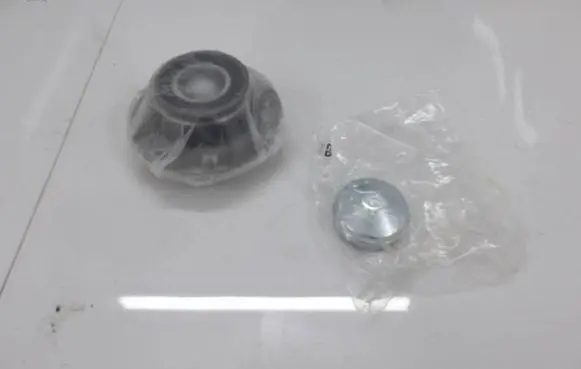 Opel Corsa D Rear wheel hub 93168760