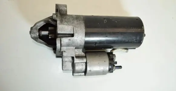 Audi A6 S6 C5 4B Starter motor 1005831142
