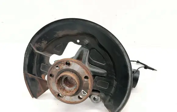 Volvo XC60 Front wheel hub 7G913K170M