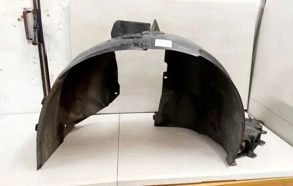Opel Ampera Front wheel arch liner splash guards 22786844