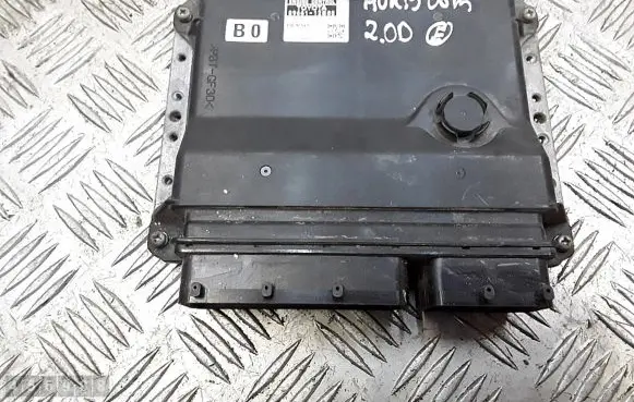 Toyota Auris 150 Engine control unit/module